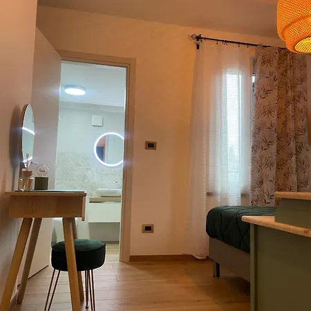 Airport Flower * 론치데이레기오나리