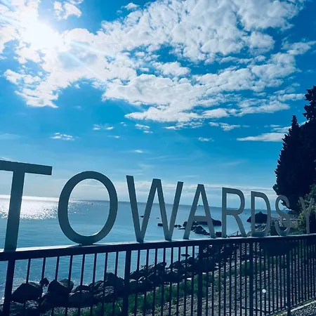 Pensión Airport Flower Ronchi Dei Legionari