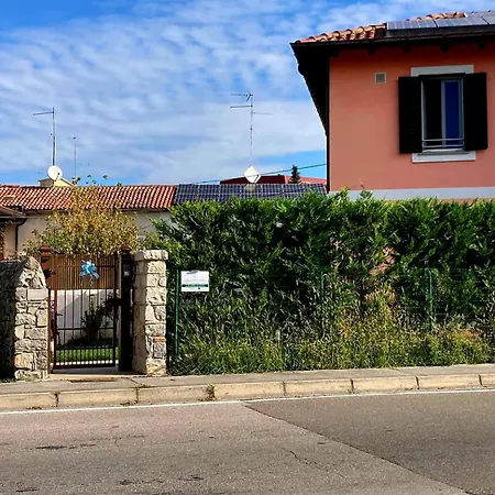 Airport Flower 게스트하우스 *